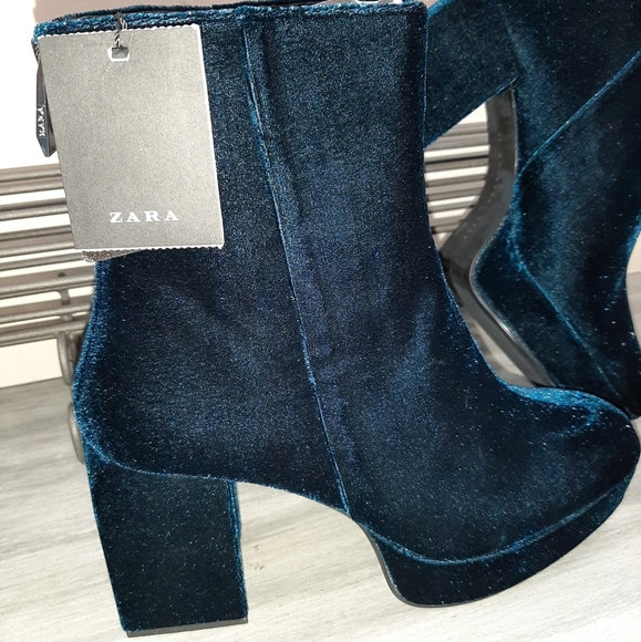 Zara Shoes - 🌞FINAL $30 🌞ZARA BLUE SUEDE PLATFORM ANKLE BOOTS
